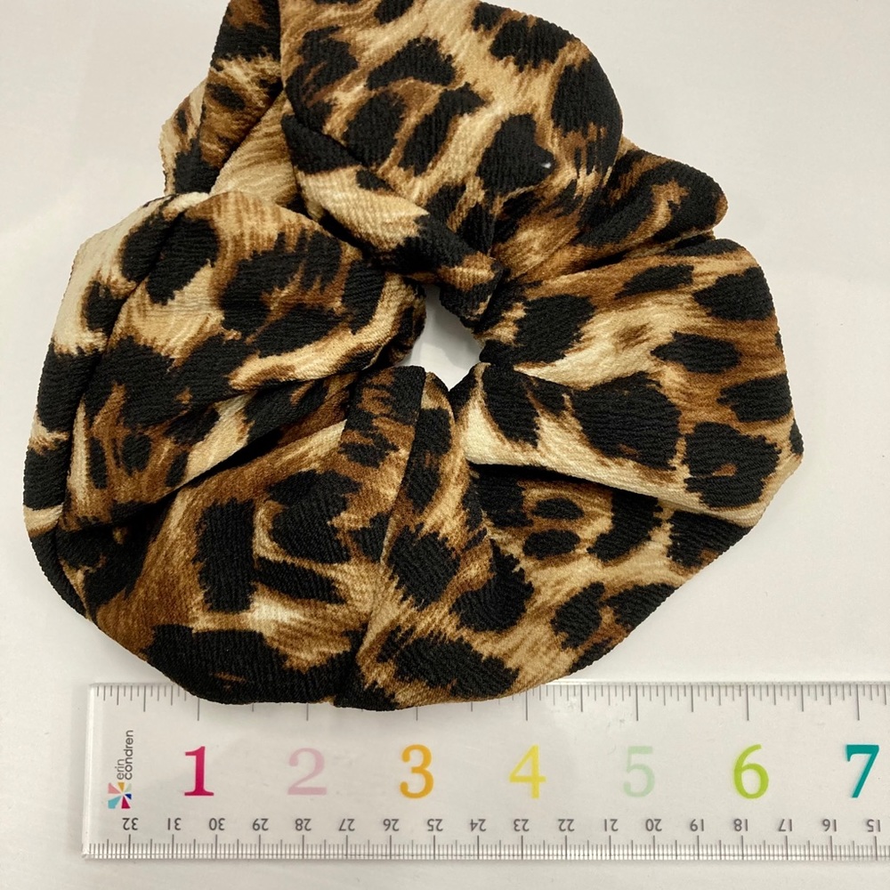 **5 for $25** bundle me! leopard jumbo scrunchie